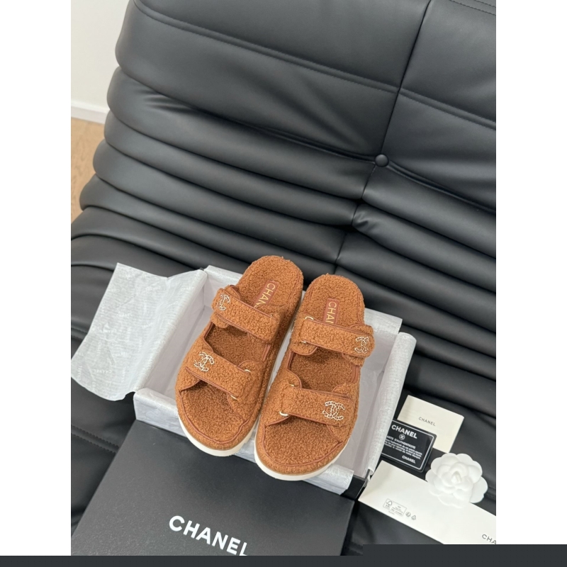 Ch*el slippers